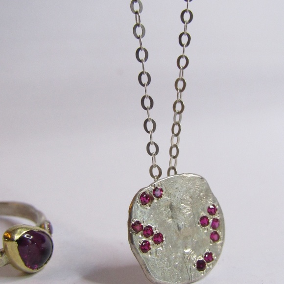 Necklace - Picture 5 of 8